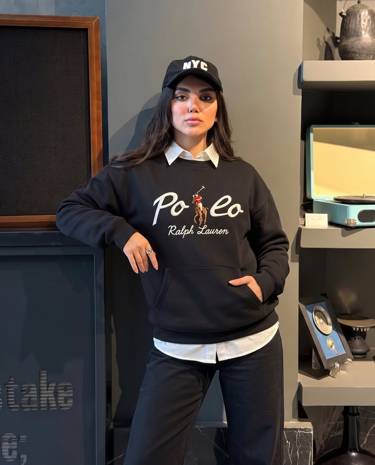 sweatshirt